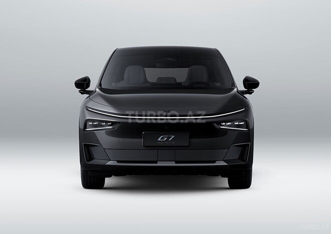 XPeng G7-3