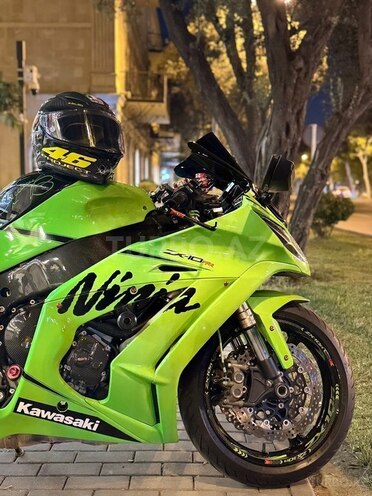 Kawasaki Ninja ZX-10R-10