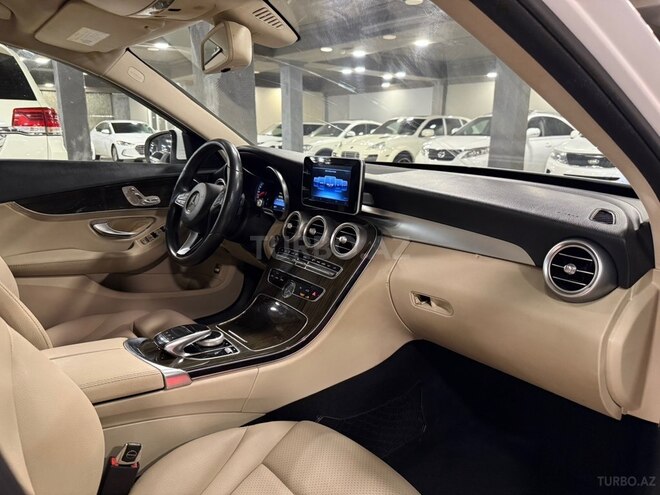 Mercedes C 300-13