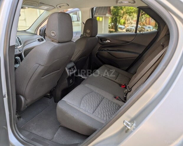 Chevrolet Equinox-13