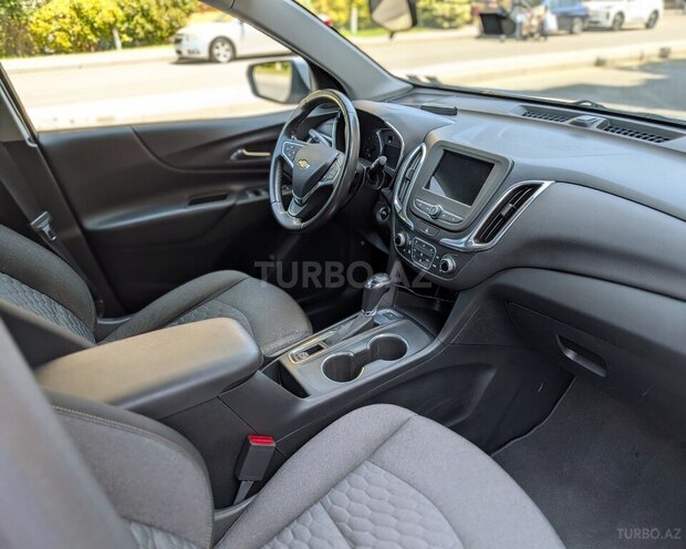 Chevrolet Equinox-18