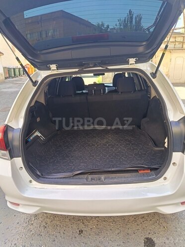 Toyota Corolla Fielder-10