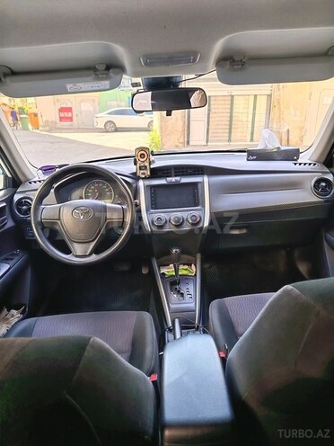 Toyota Corolla Fielder-11