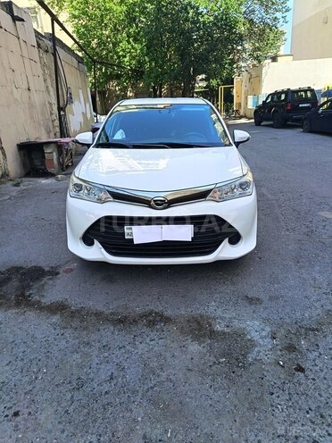 Toyota Corolla Fielder-1