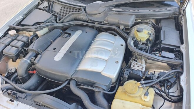 Mercedes E 220-15