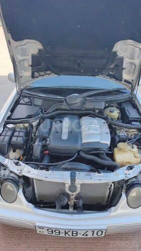 Mercedes E 220-14