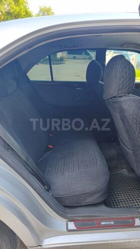 Mercedes E 220-12