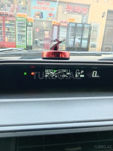 Toyota Aqua-6