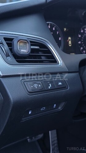Hyundai Sonata-10