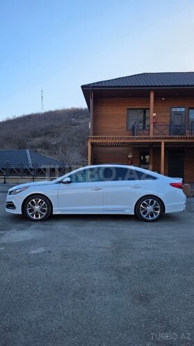Hyundai Sonata-4