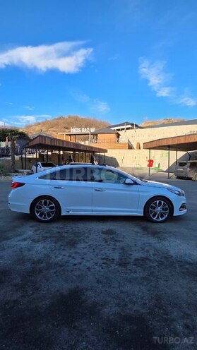 Hyundai Sonata-3