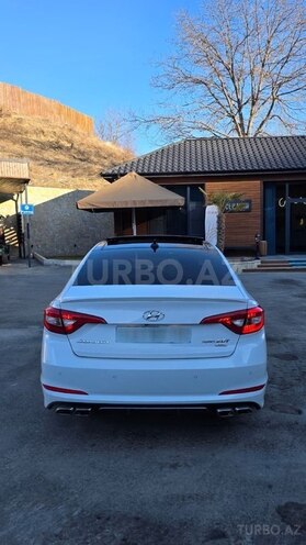 Hyundai Sonata-2