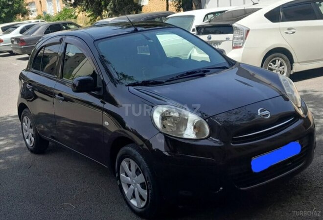 Nissan March-4