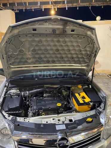 Opel Astra-11