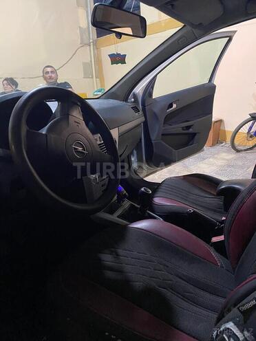 Opel Astra-12
