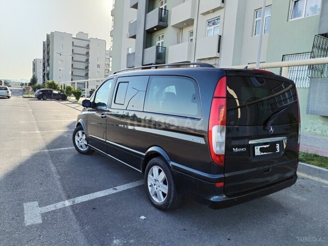 Mercedes Viano-4