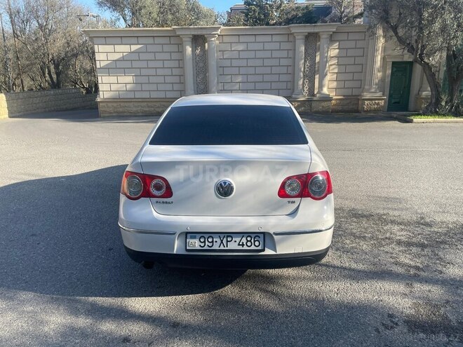 Volkswagen Passat-2