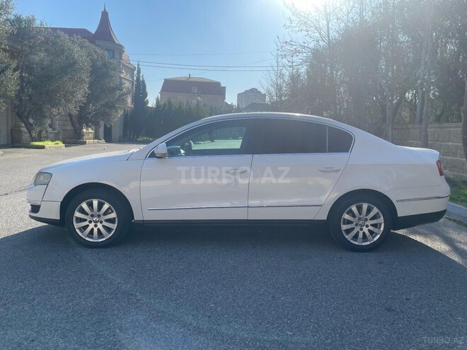 Volkswagen Passat-8