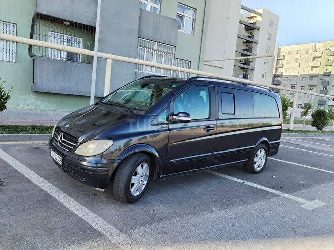 Mercedes Viano-5