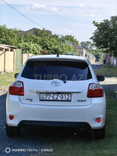Toyota Auris-6