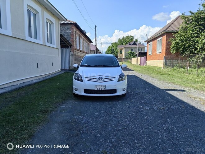 Toyota Auris-10