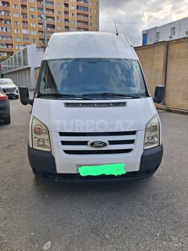 Ford Transit-1