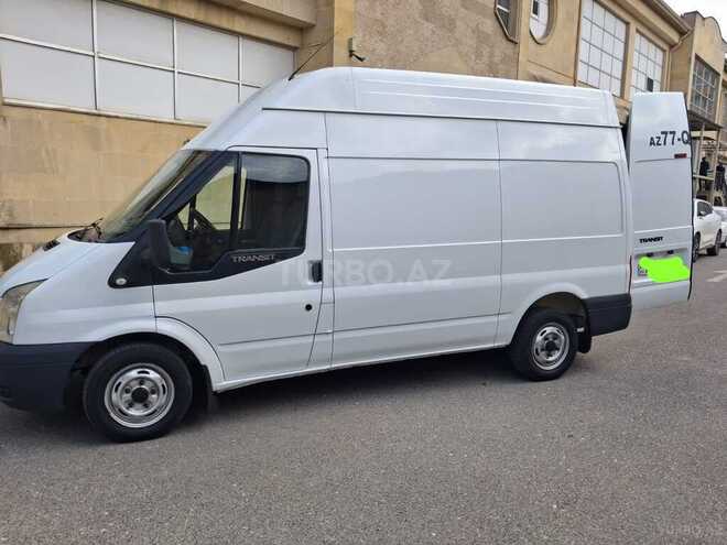 Ford Transit-3