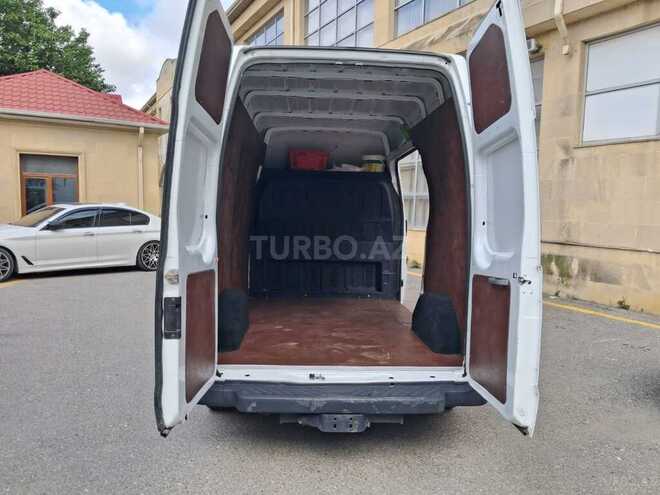 Ford Transit-5