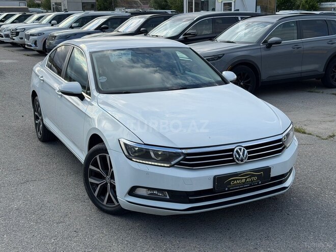 Volkswagen Passat-2