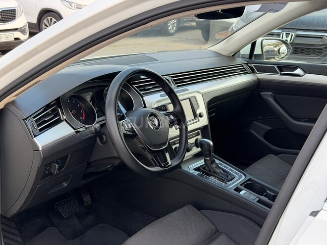 Volkswagen Passat-9