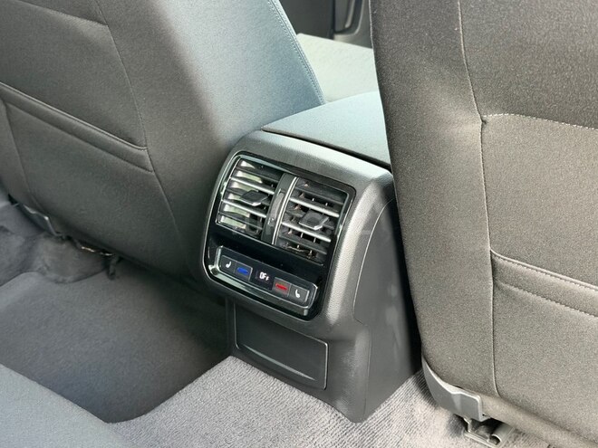 Volkswagen Passat-17