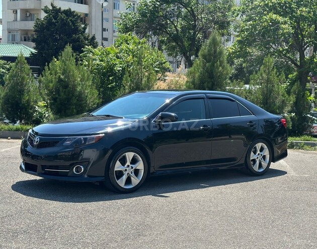 Toyota Camry-2
