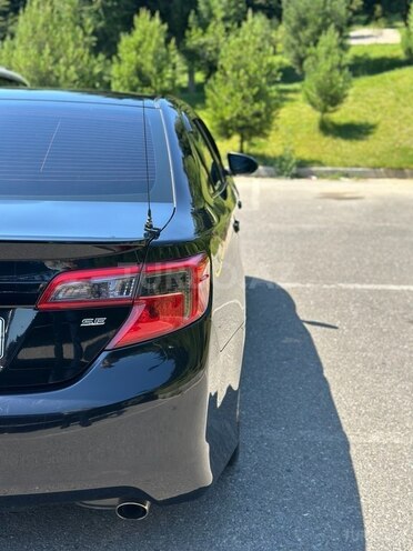 Toyota Camry-10