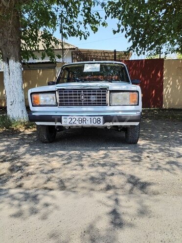 LADA (VAZ) 2107-1