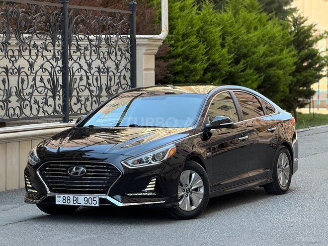 Hyundai Sonata-1