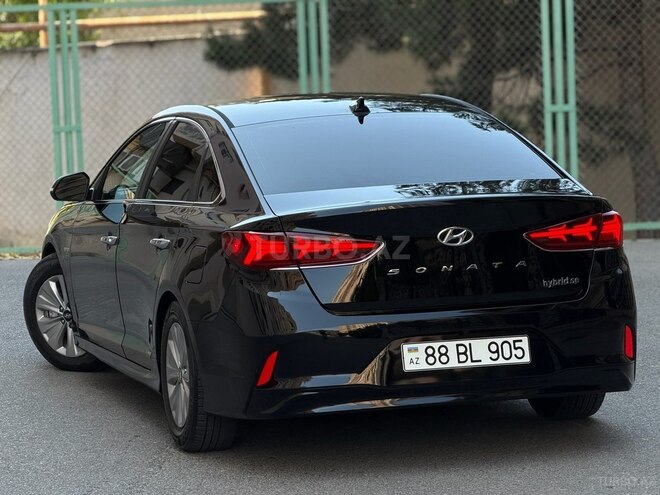 Hyundai Sonata-9