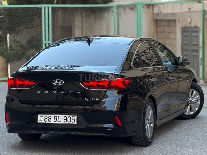 Hyundai Sonata-8