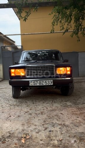 LADA (VAZ) 2107-2
