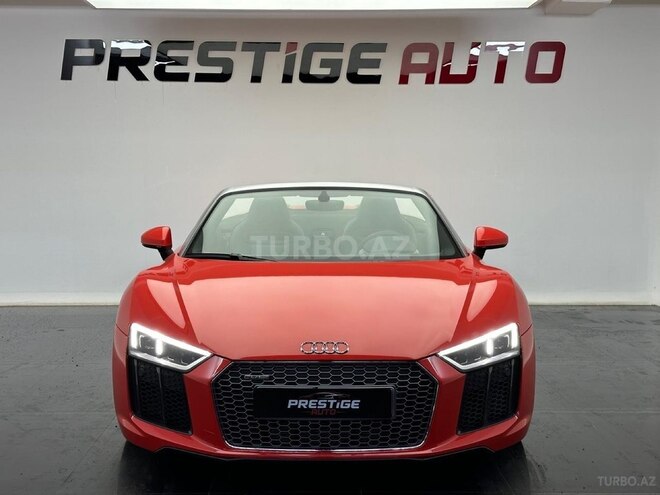 Audi R8-3