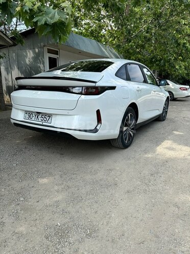 Changan Qiyuan A05-4