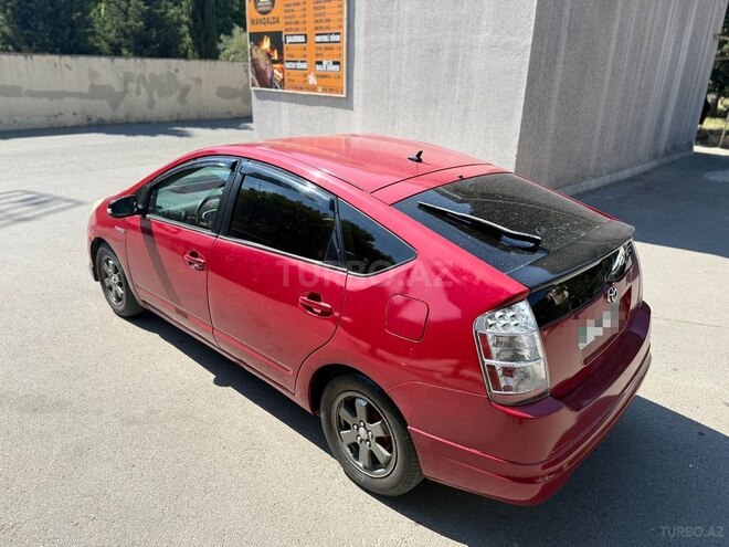 Toyota Prius-6