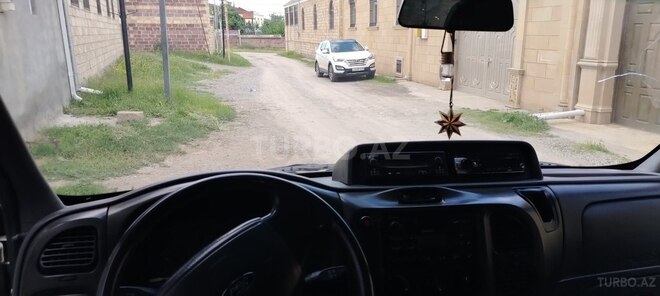 Ford Transit-3