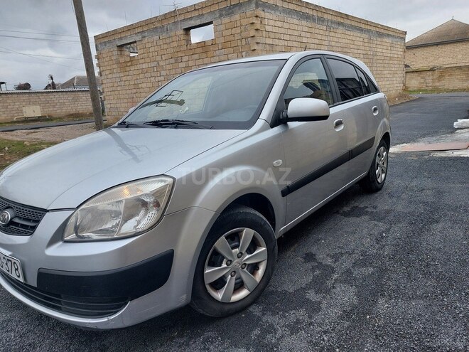 Kia Rio-5