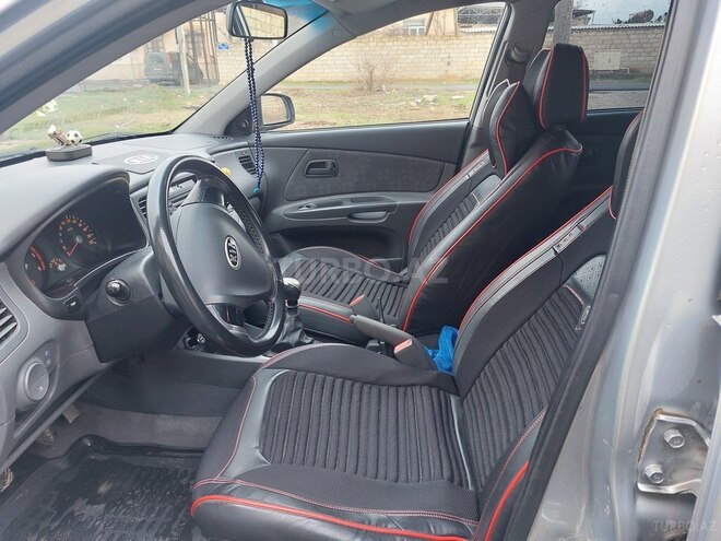 Kia Rio-7