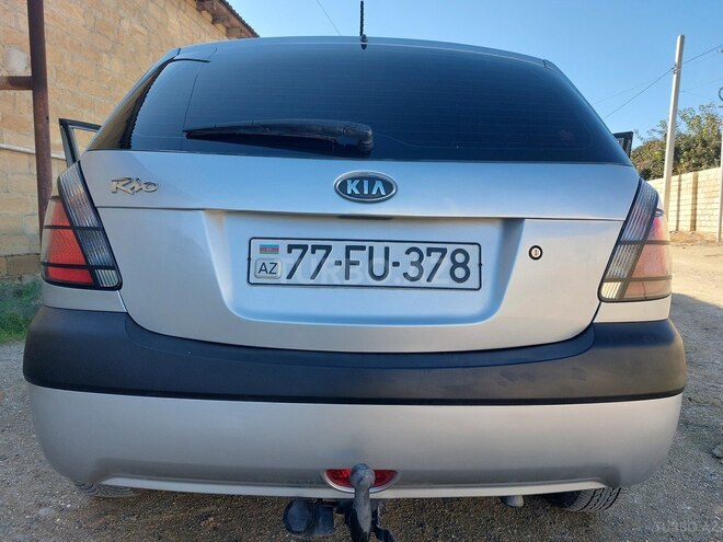 Kia Rio-9