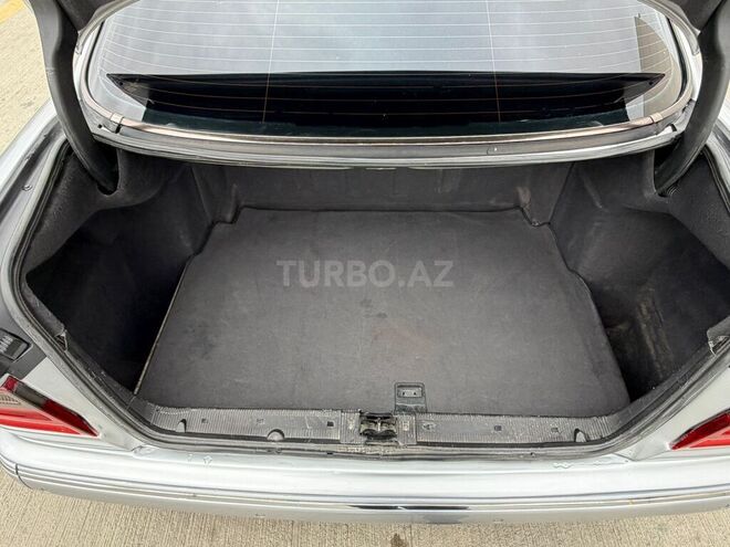 Mercedes E 240-15