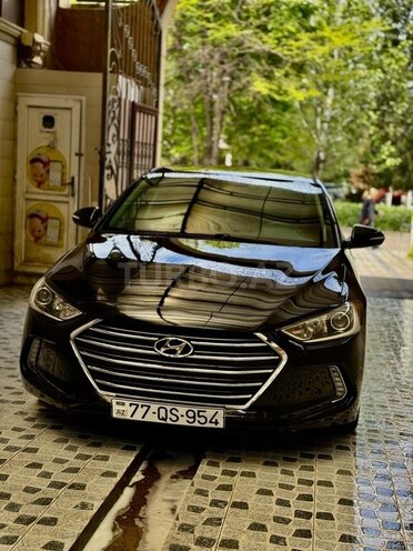Hyundai Elantra-7