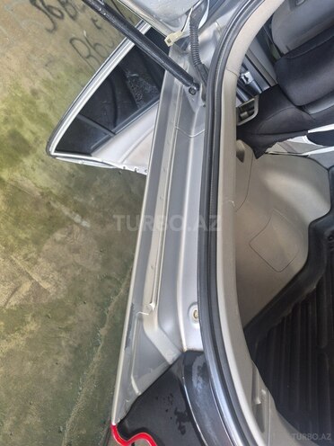 Honda Insight-12