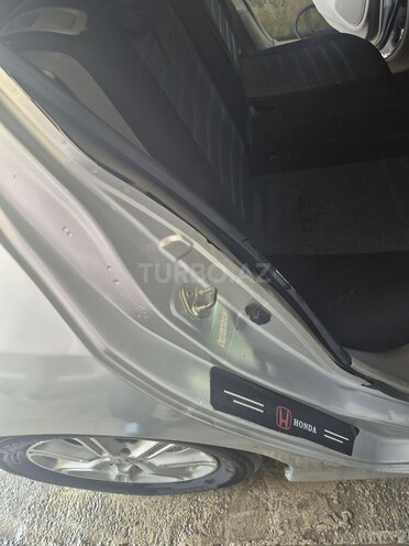 Honda Insight-14