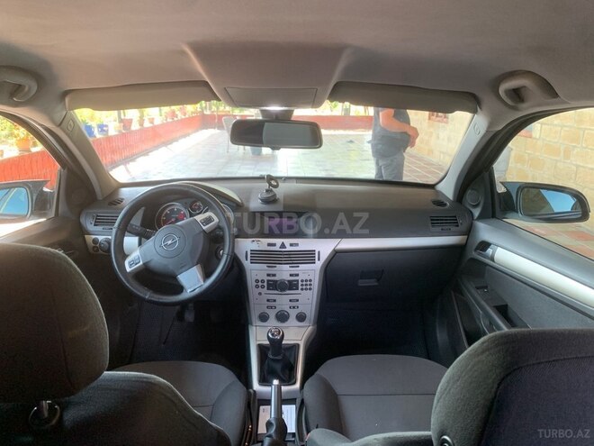 Opel Astra-11
